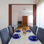 - Diklo 5887b Apartmán Zadar