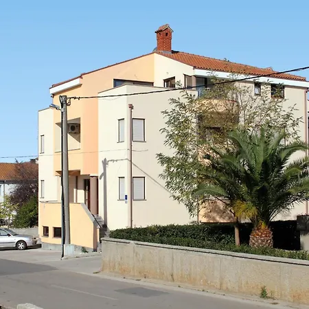 - Diklo 5887b Zadar