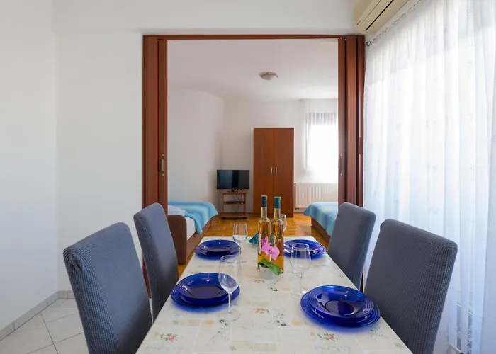 - Diklo 5887b Apartman Zára